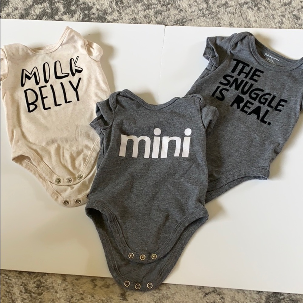 3 GENDER NEUTRAL ONSIES